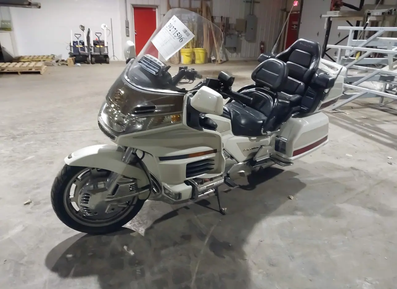 1999 HONDA  - Image 1.