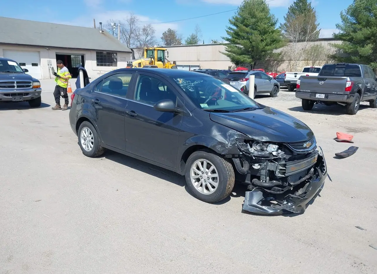 2020 CHEVROLET  - Image 1.