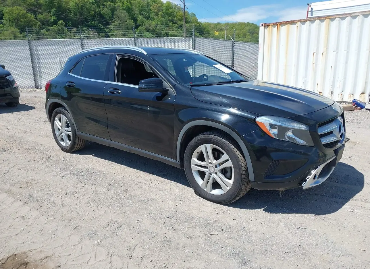 2017 MERCEDES-BENZ  - Image 1.