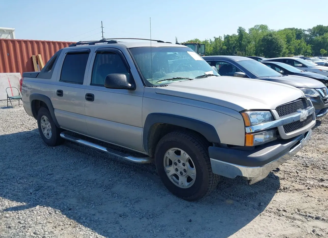 2004 CHEVROLET  - Image 1.