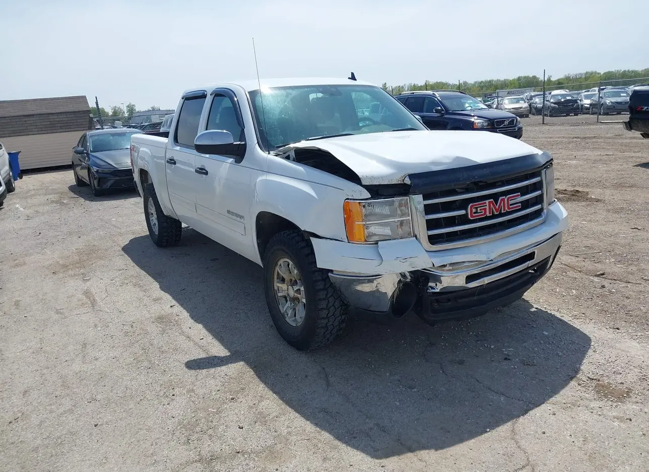 2012 GMC  - Image 1.