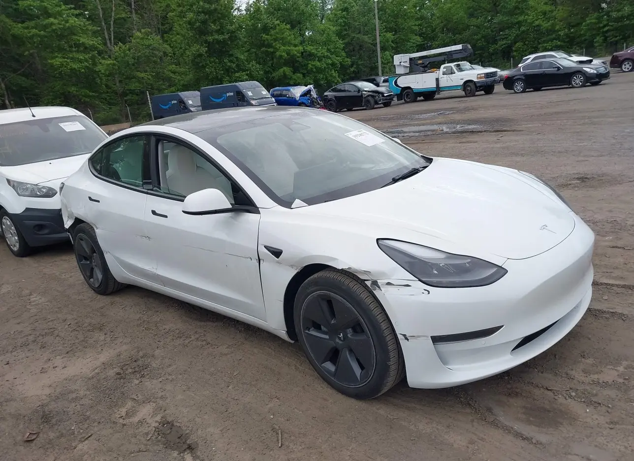 2022 TESLA  - Image 1.