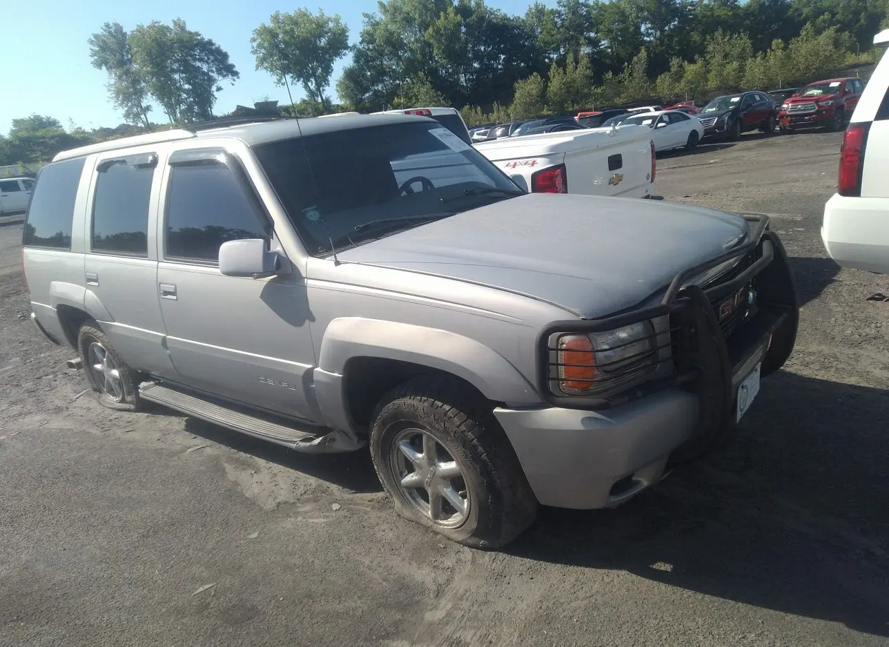 1999 GMC  - Image 1.