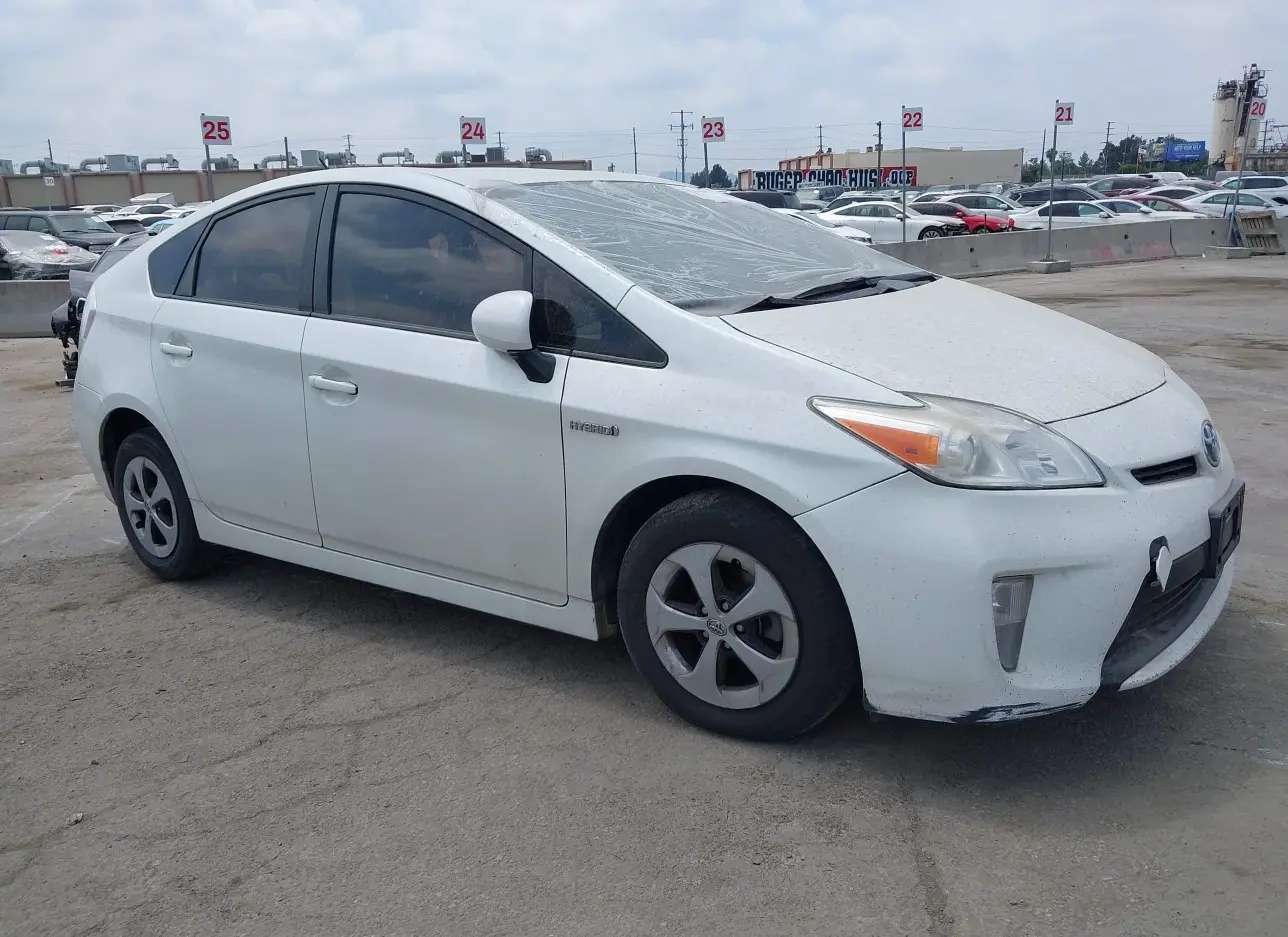 2015 TOYOTA  - Image 1.