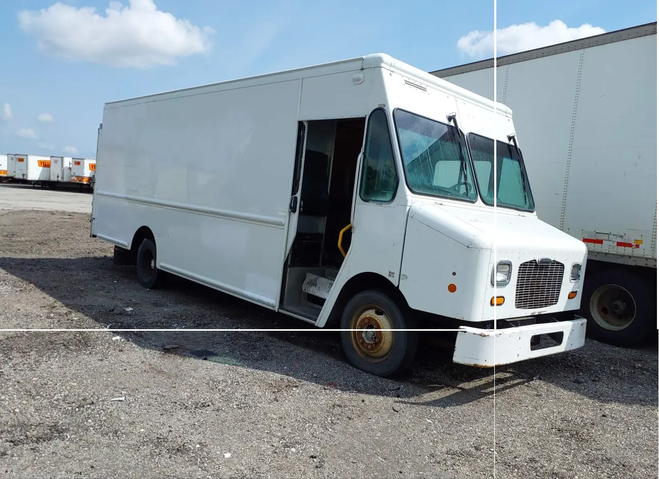 2014 FREIGHTLINER  - Image 1.