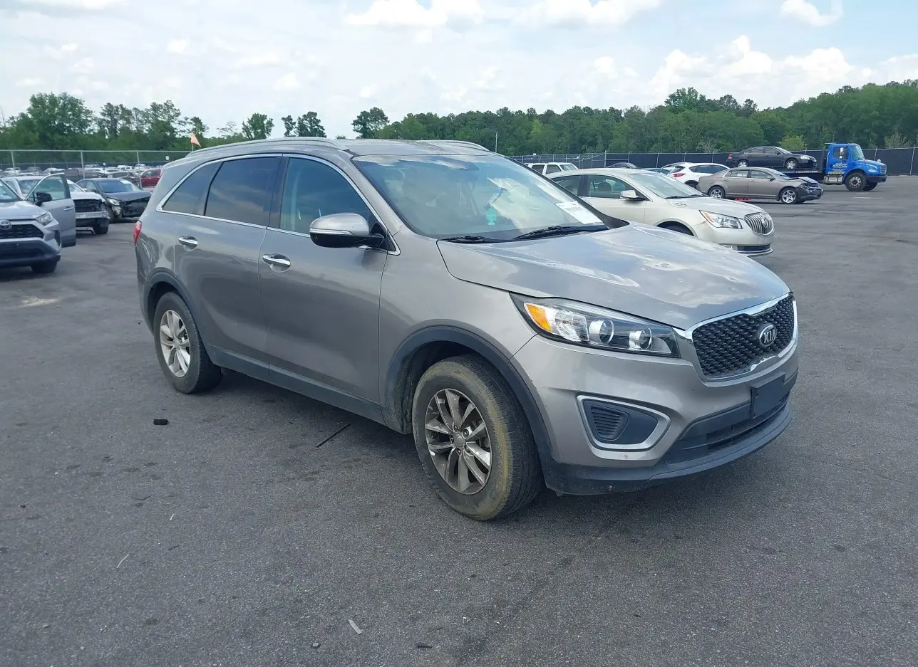 2017 KIA  - Image 1.