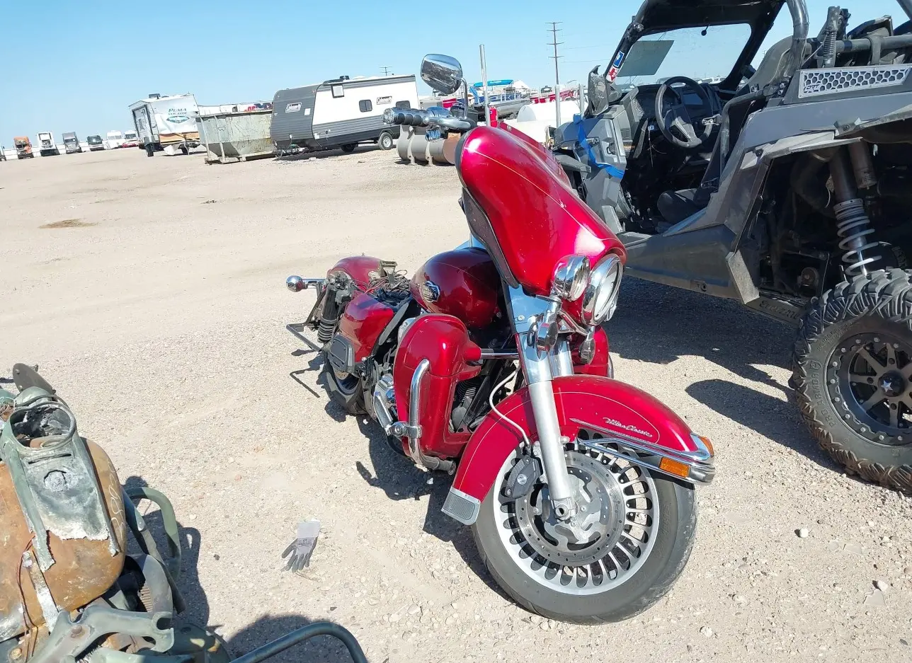 2012 HARLEY-DAVIDSON  - Image 1.