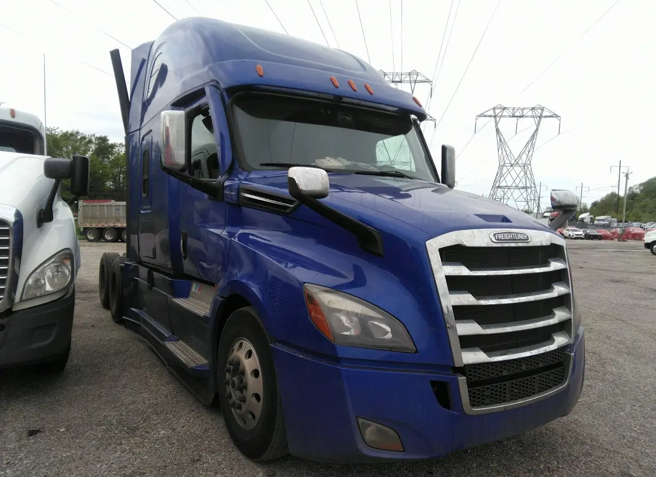 2020 FREIGHTLINER  - Image 1.