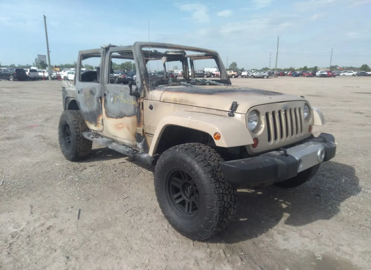 2011 JEEP  - Image 1.