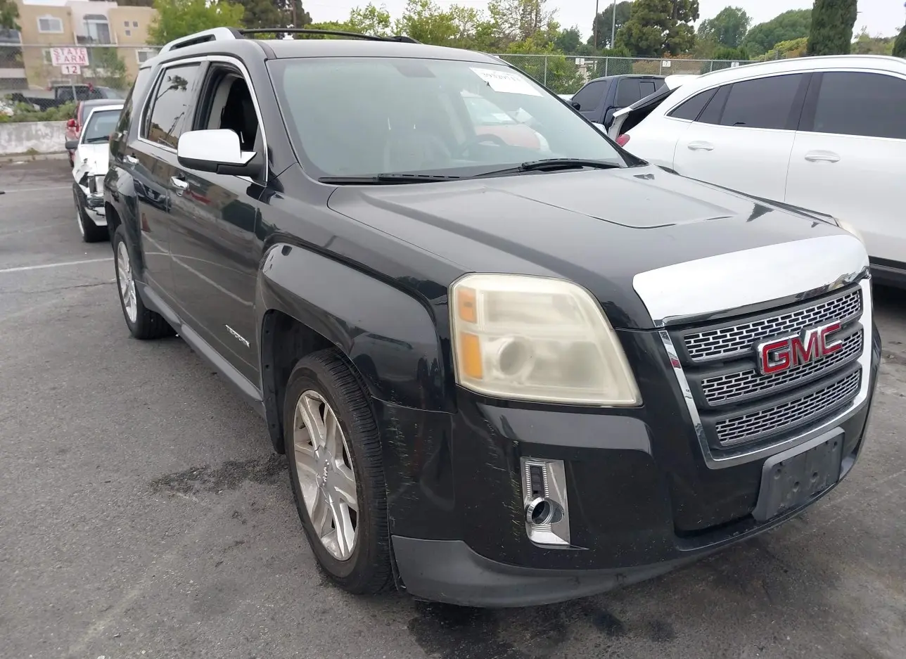 2011 GMC  - Image 1.