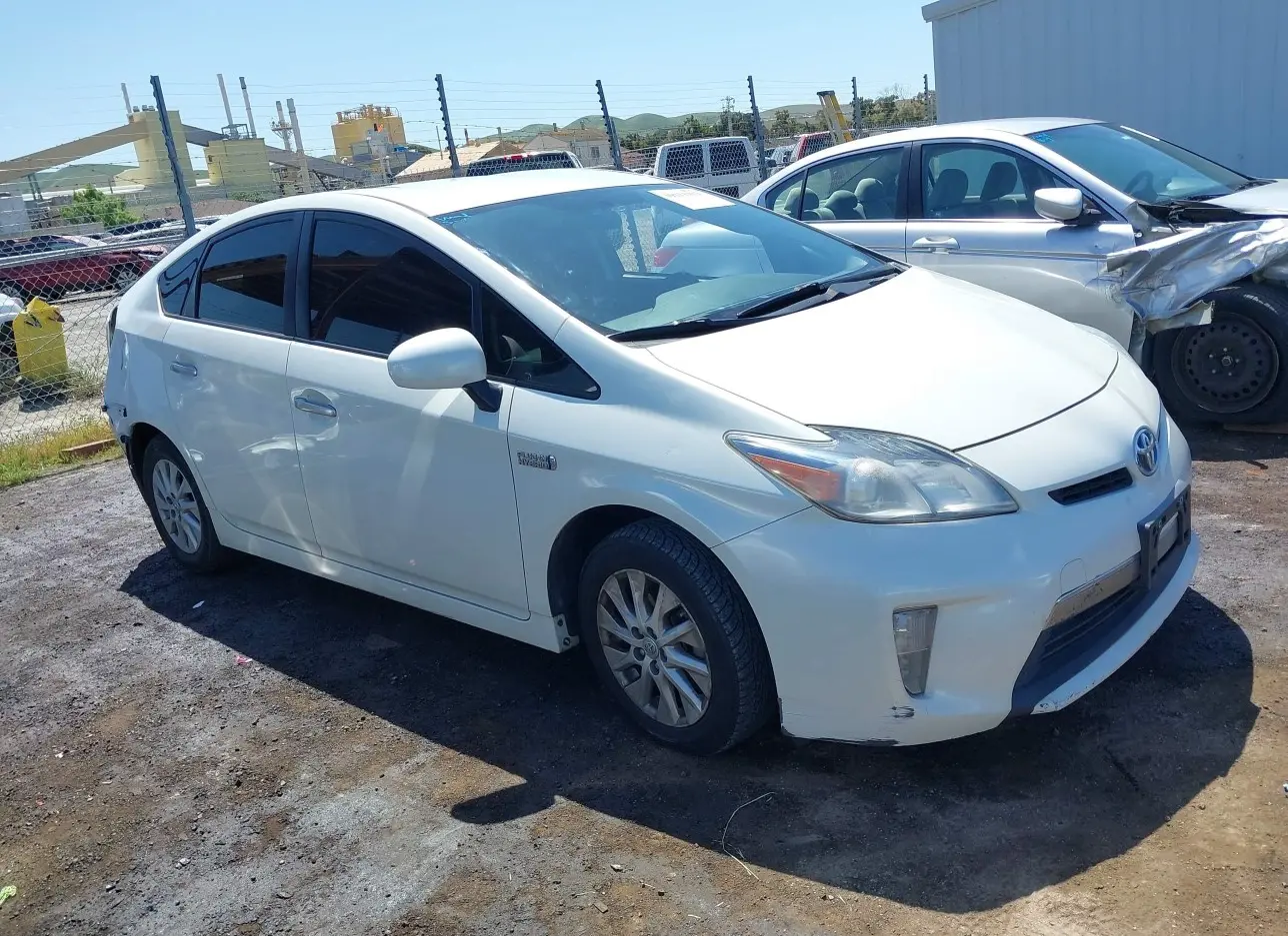 2012 TOYOTA  - Image 1.