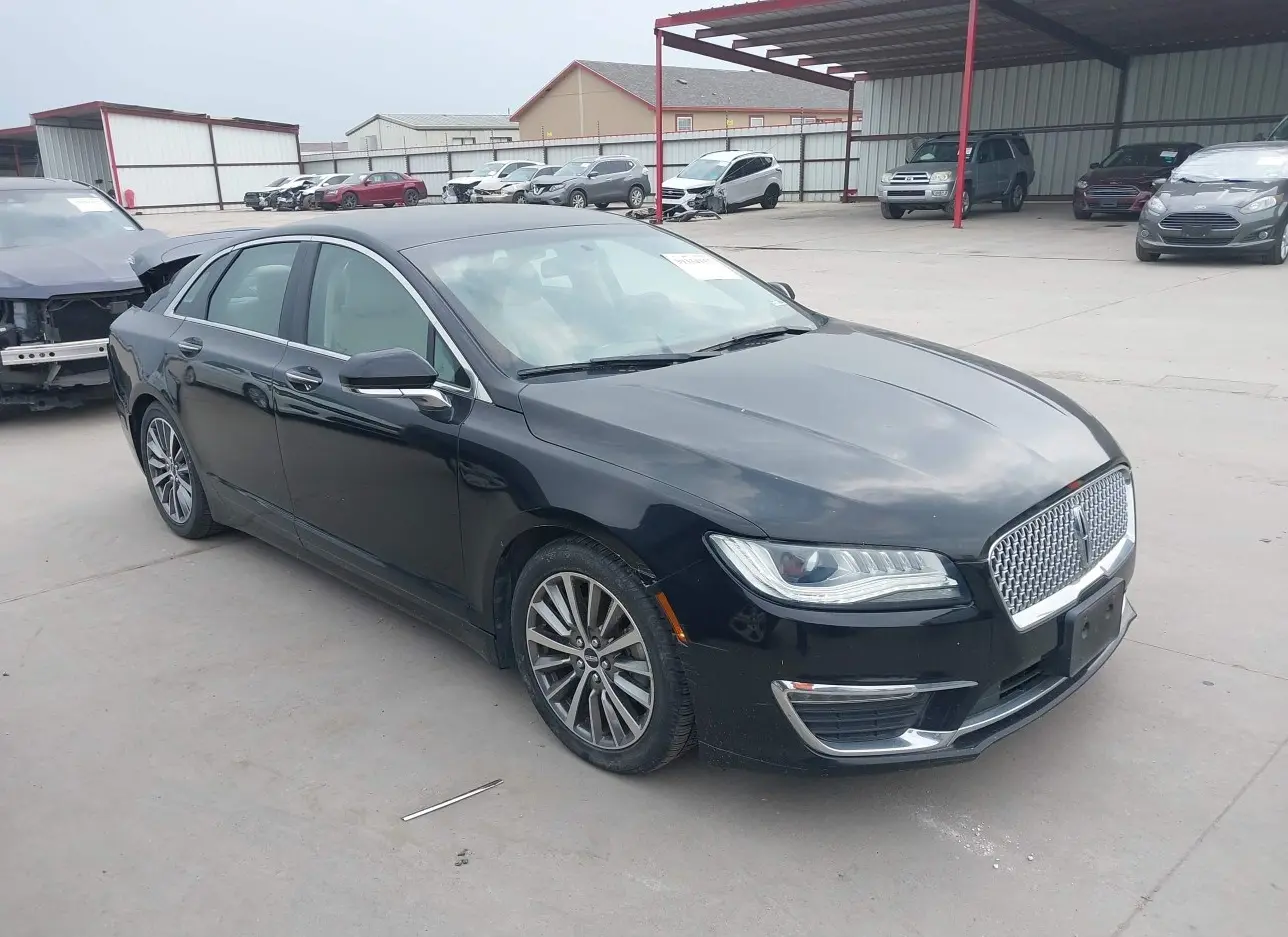 2017 LINCOLN  - Image 1.