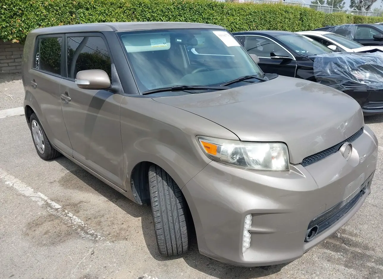 2014 TOYOTA  - Image 1.