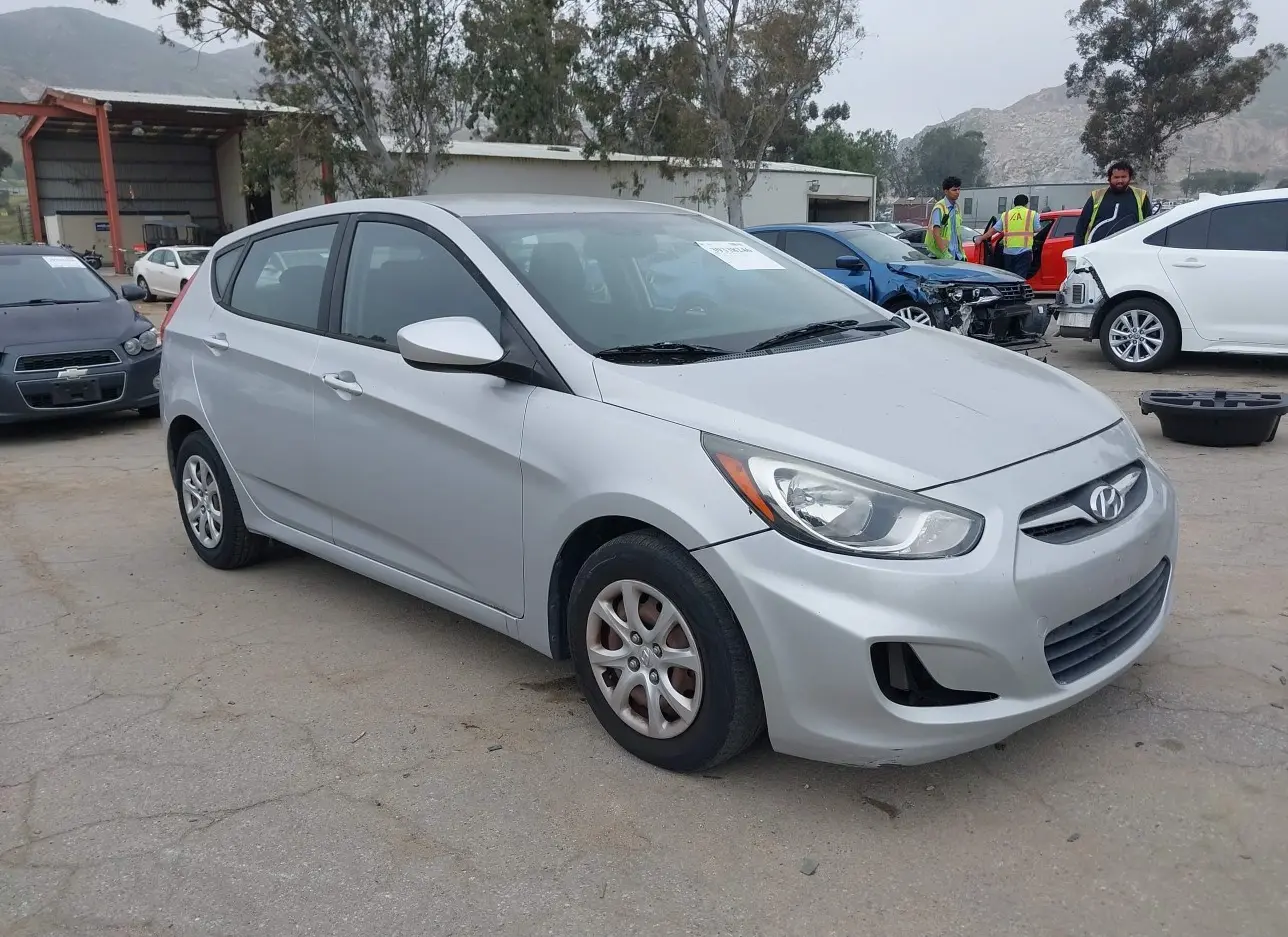 2013 HYUNDAI  - Image 1.