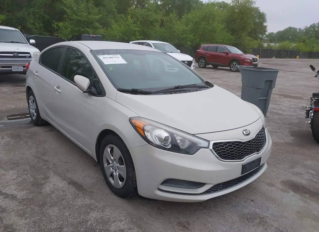 2015 KIA  - Image 1.