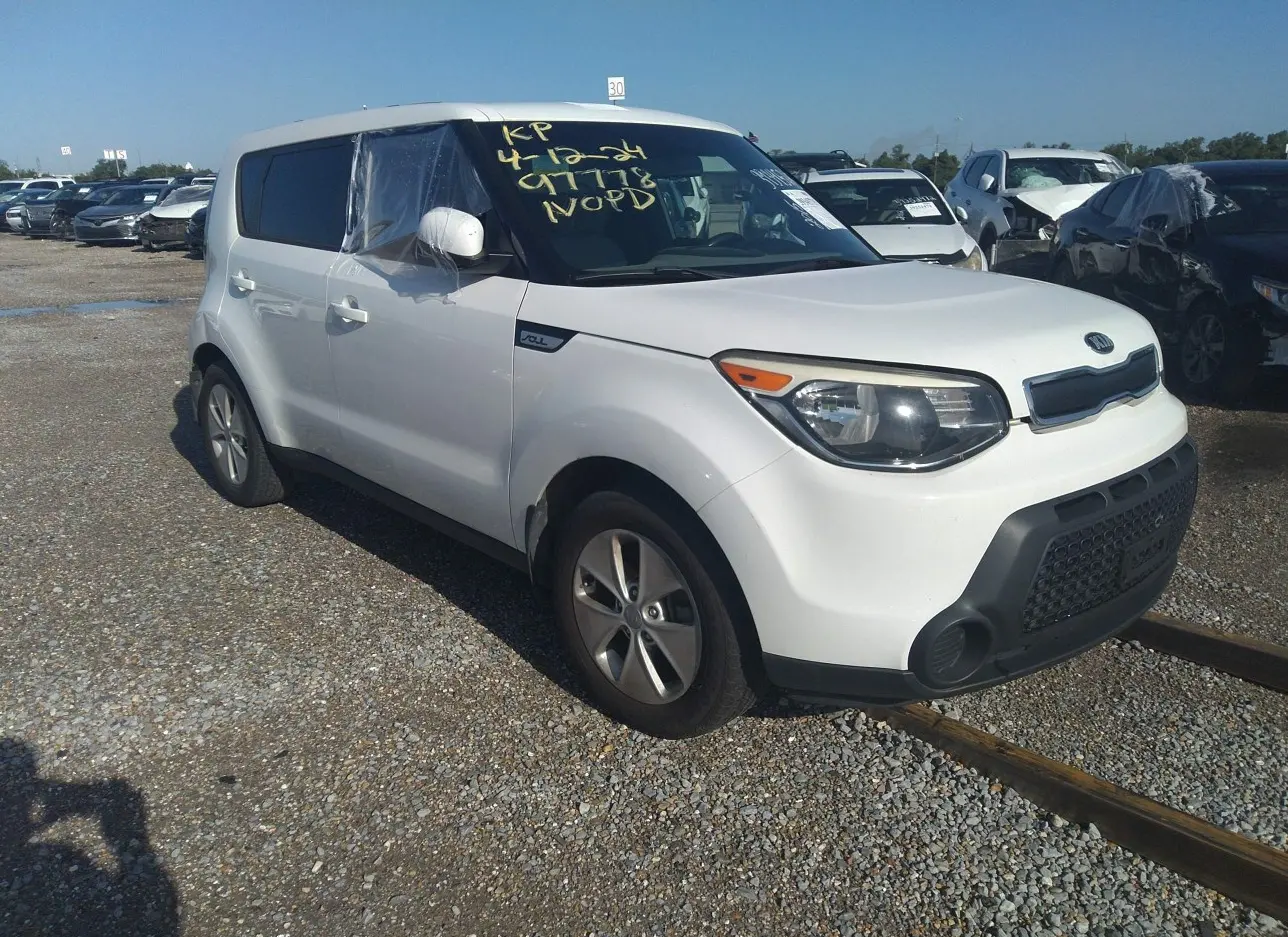 2015 KIA  - Image 1.