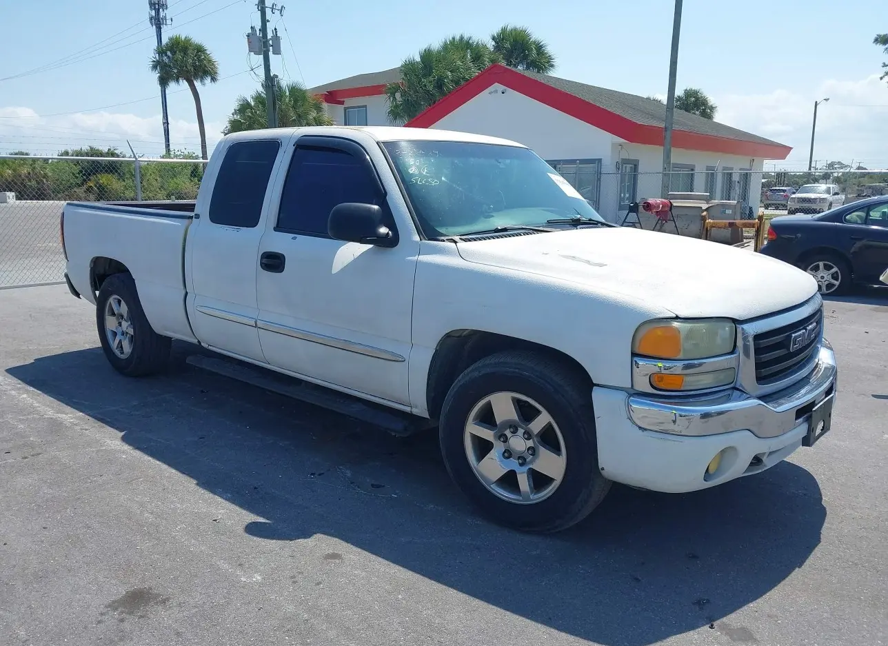 2003 GMC  - Image 1.