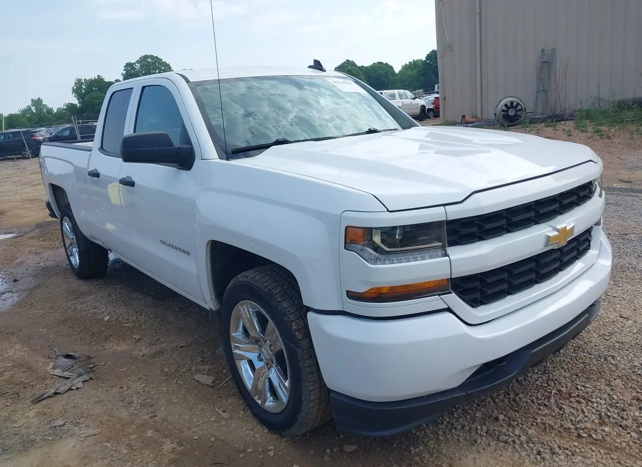 2019 CHEVROLET  - Image 1.