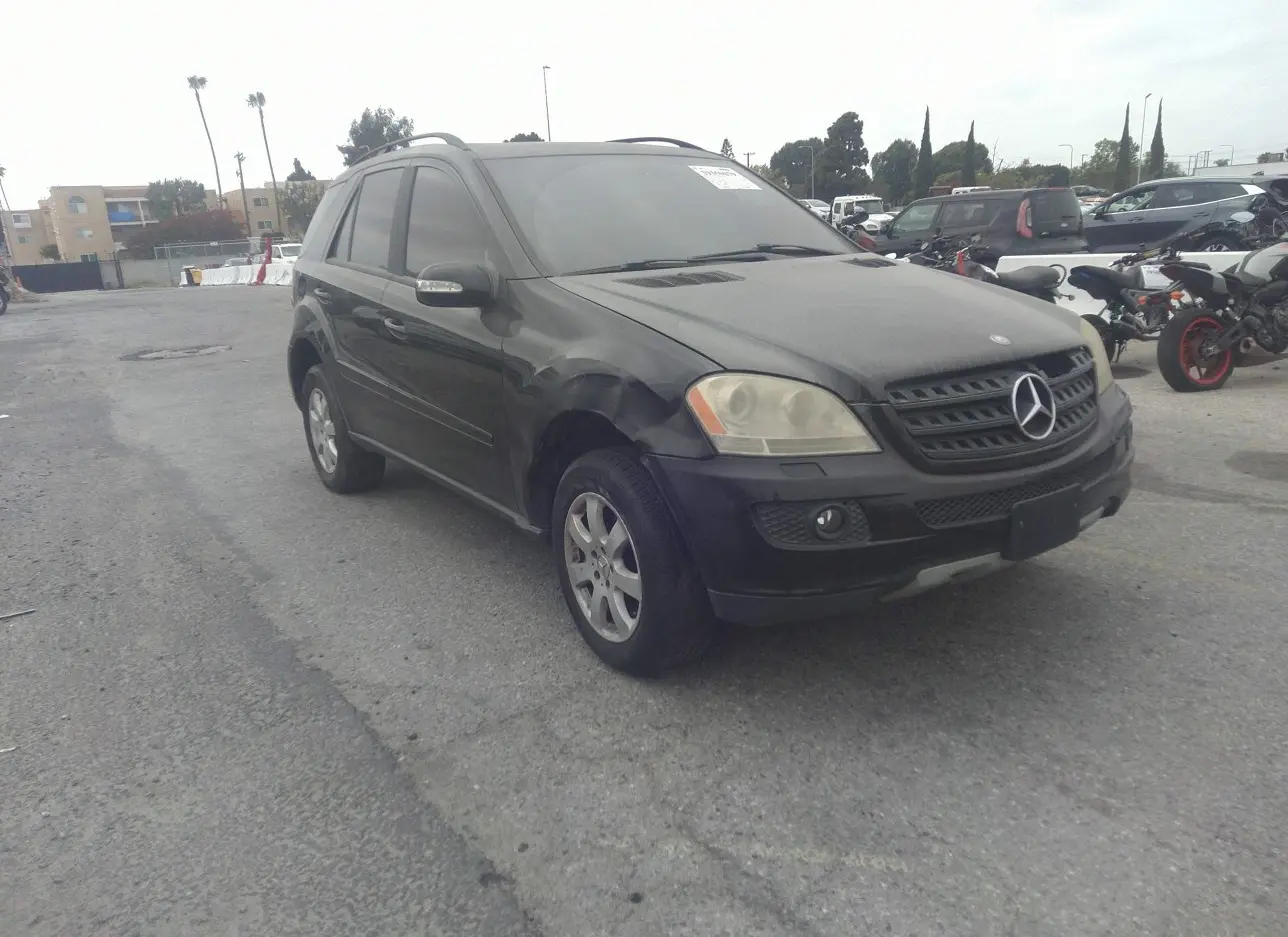 2006 MERCEDES-BENZ  - Image 1.