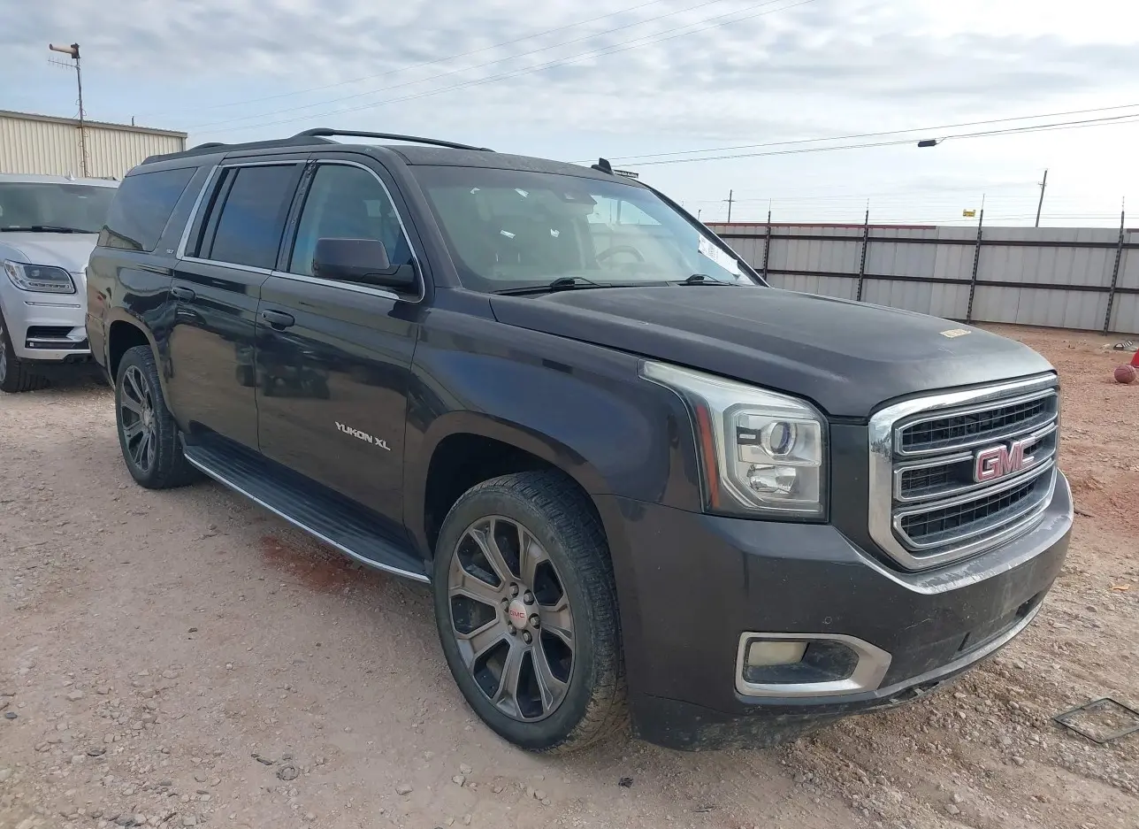 2015 GMC  - Image 1.