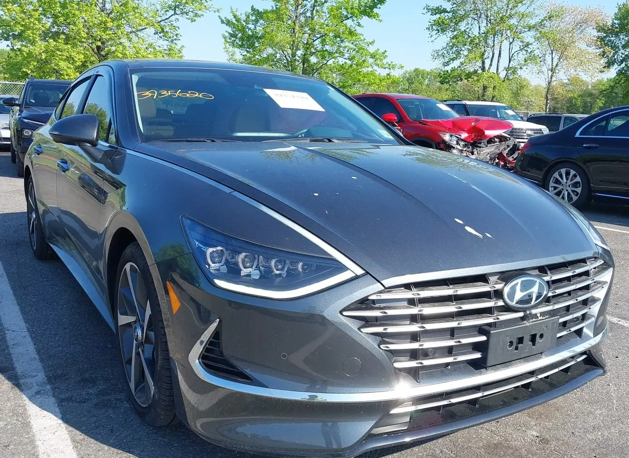 2023 HYUNDAI  - Image 1.