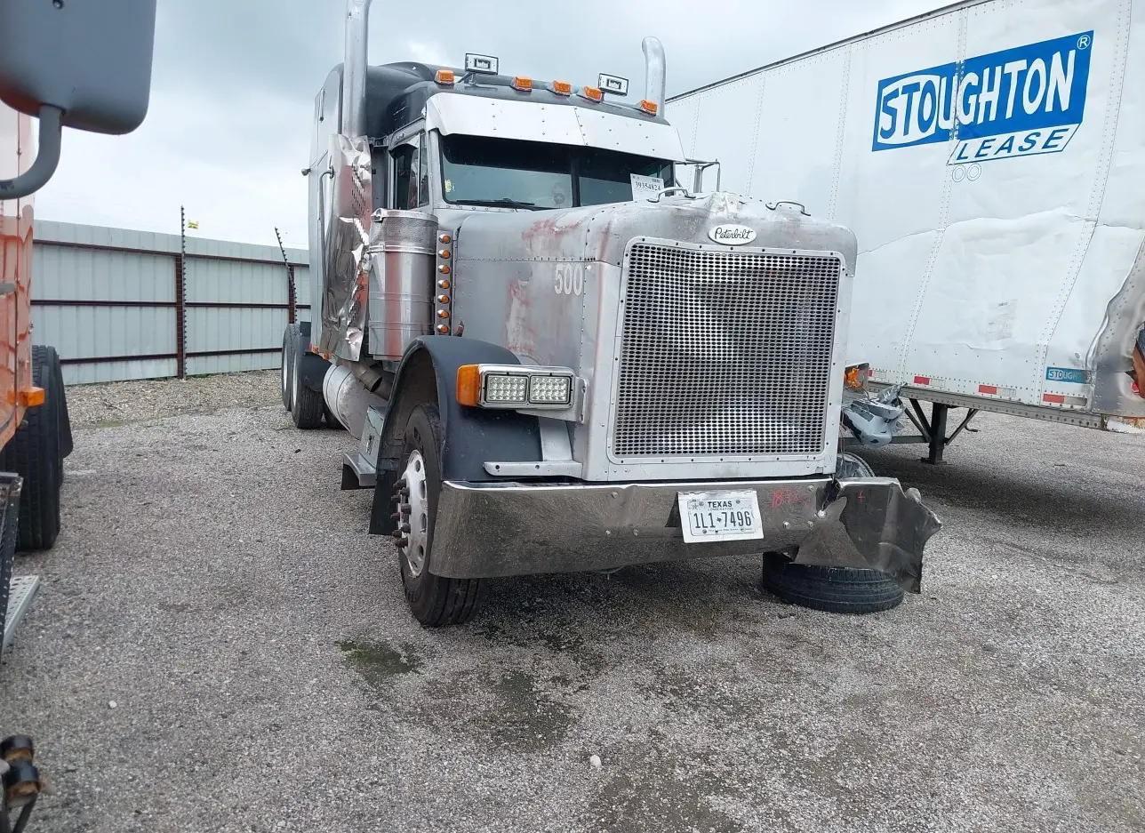 1996 PETERBILT  - Image 1.