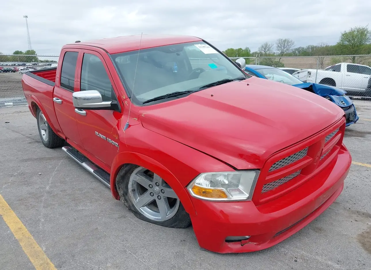 2012 DODGE  - Image 1.