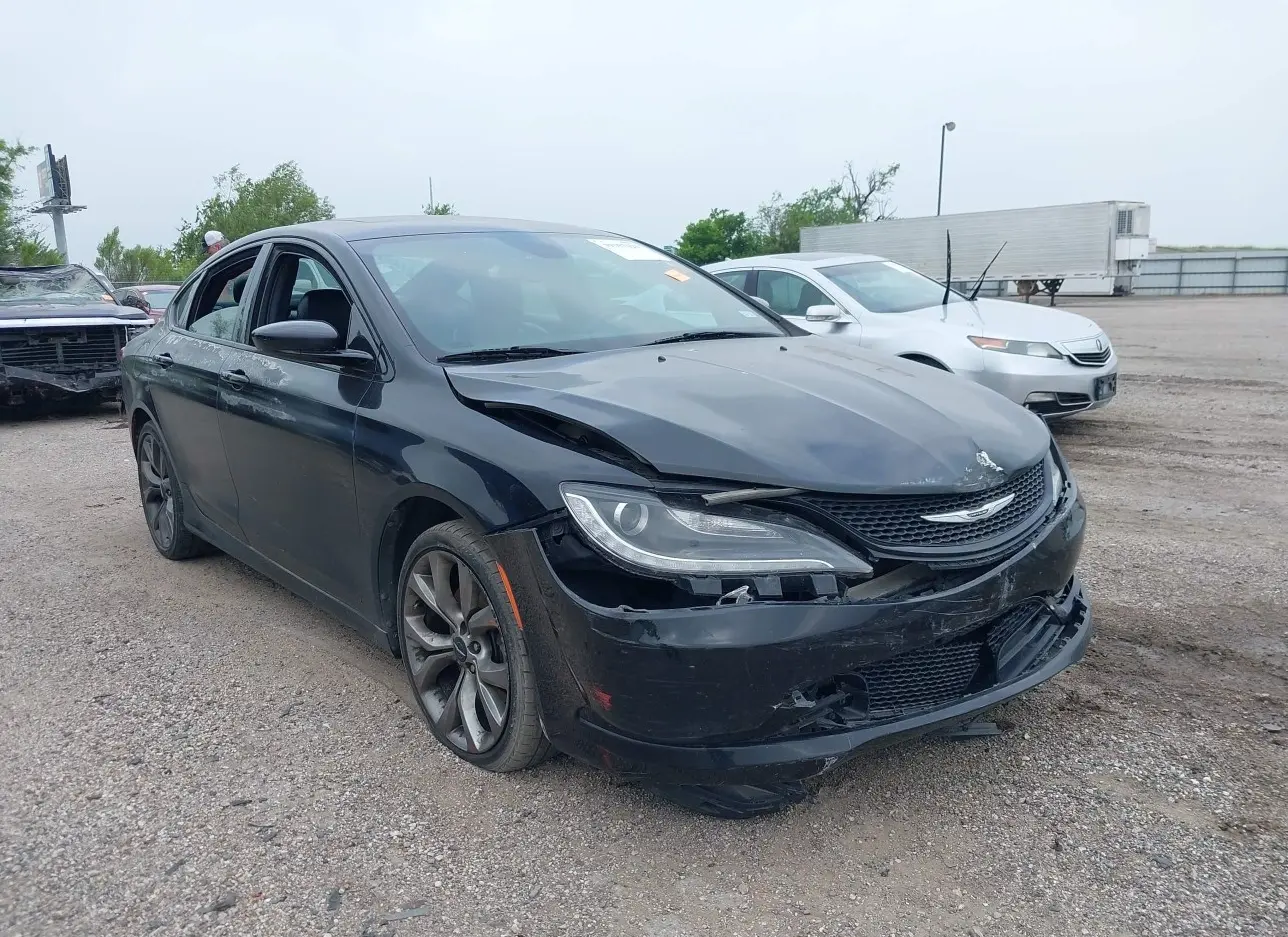 2015 CHRYSLER  - Image 1.