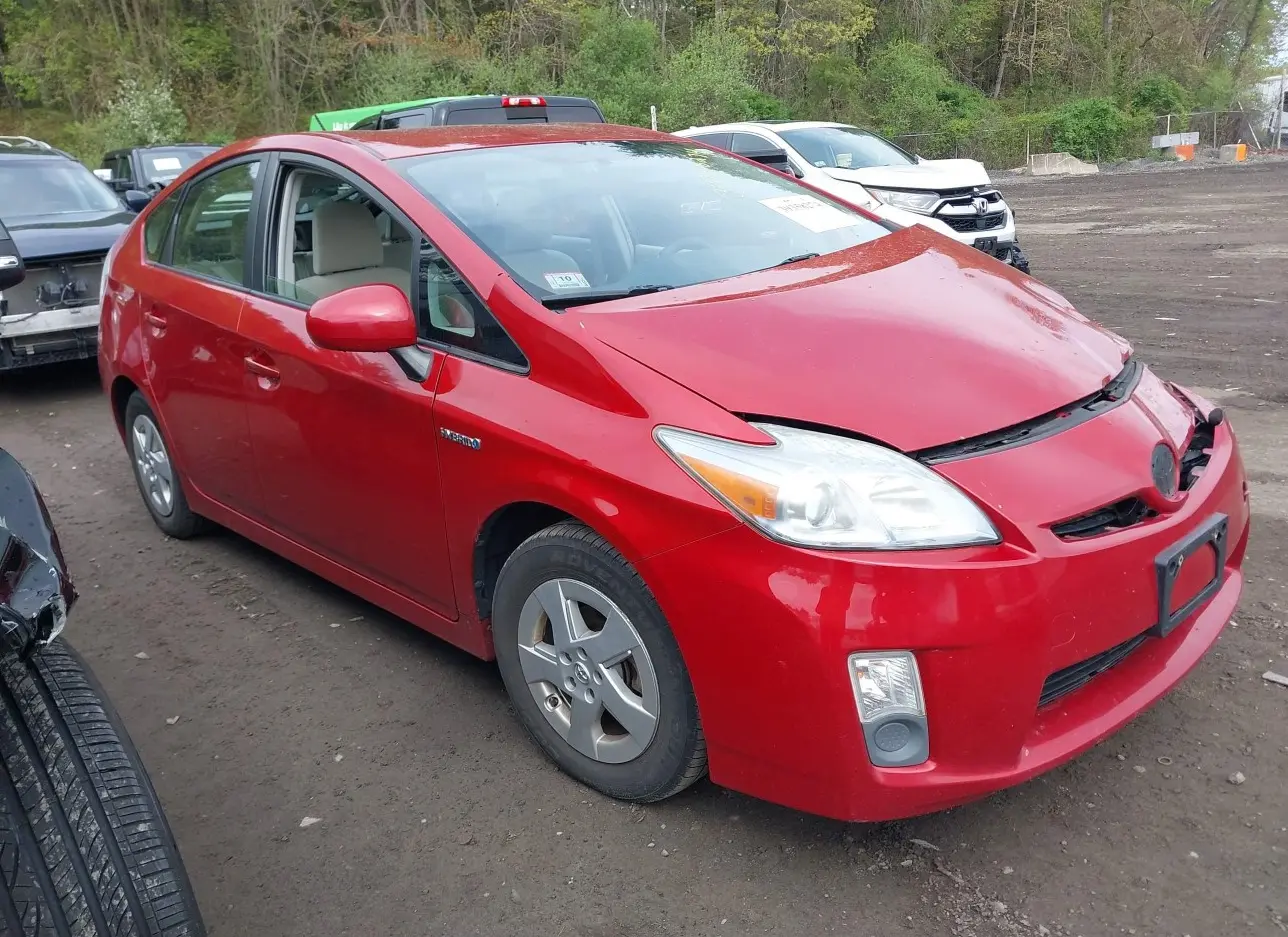 2010 TOYOTA  - Image 1.