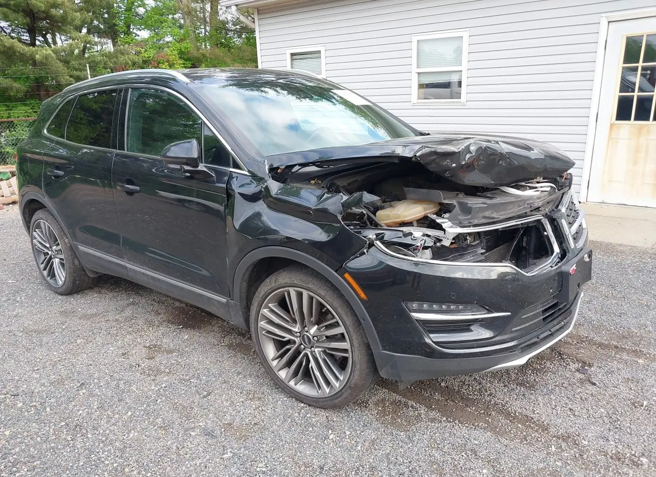 2015 LINCOLN  - Image 1.