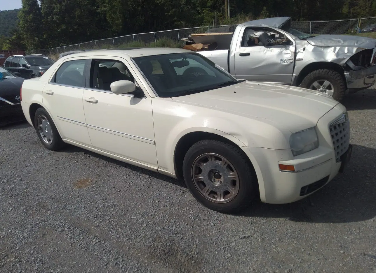 2006 CHRYSLER  - Image 1.