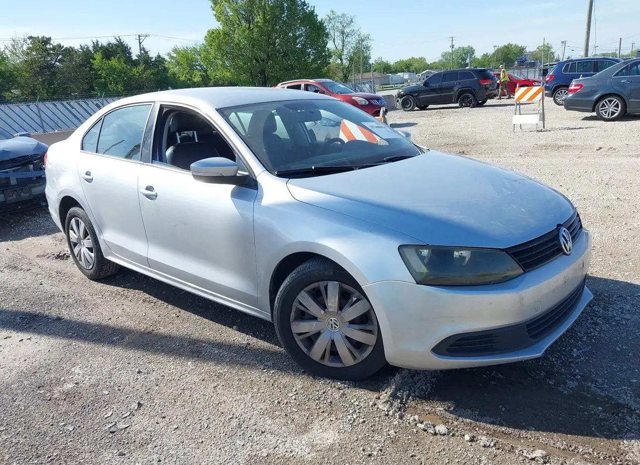 2014 VOLKSWAGEN  - Image 1.