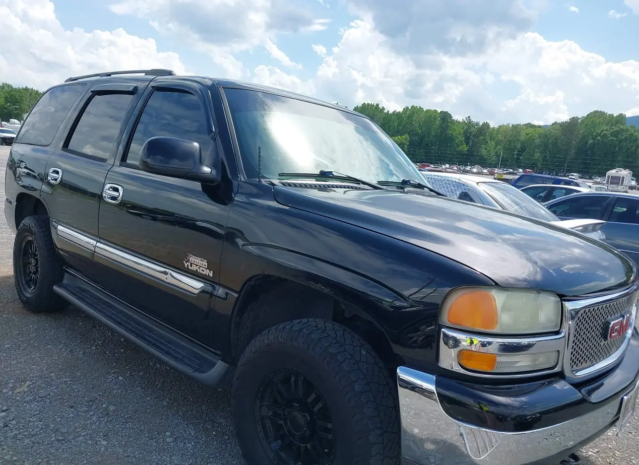 2004 GMC  - Image 1.