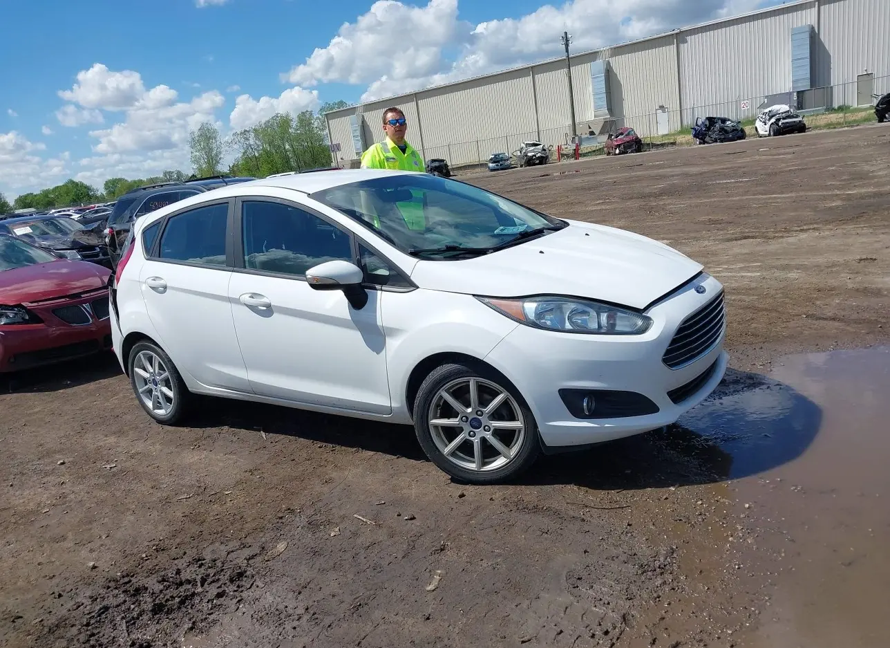 2016 FORD  - Image 1.