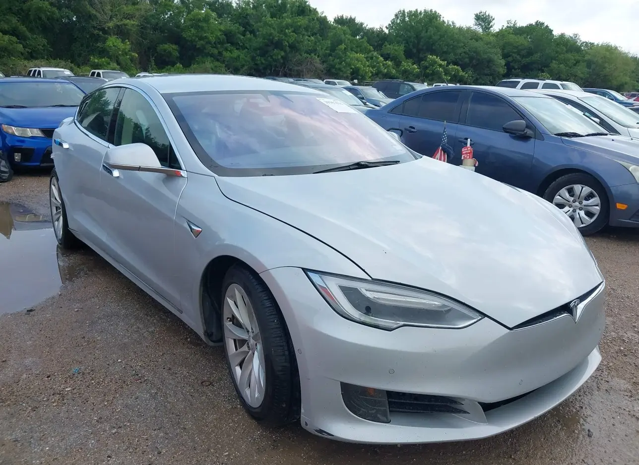 2016 TESLA  - Image 1.