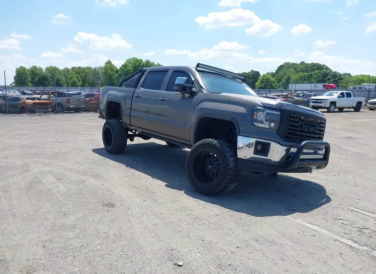 2015 GMC  - Image 1.