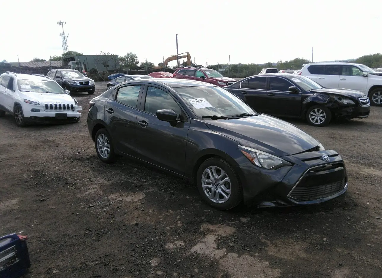 2018 TOYOTA  - Image 1.