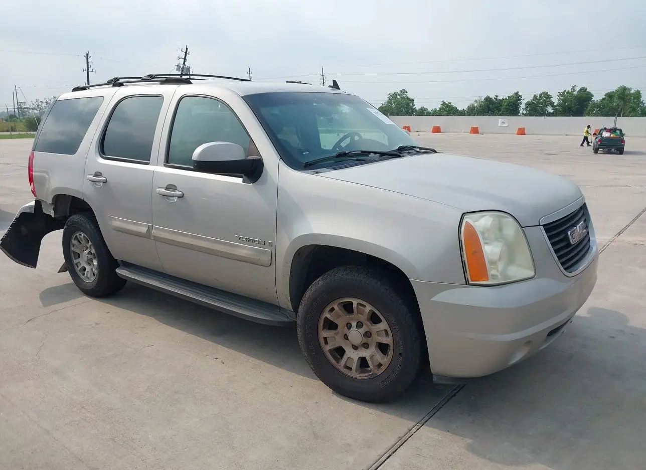 2007 GMC  - Image 1.