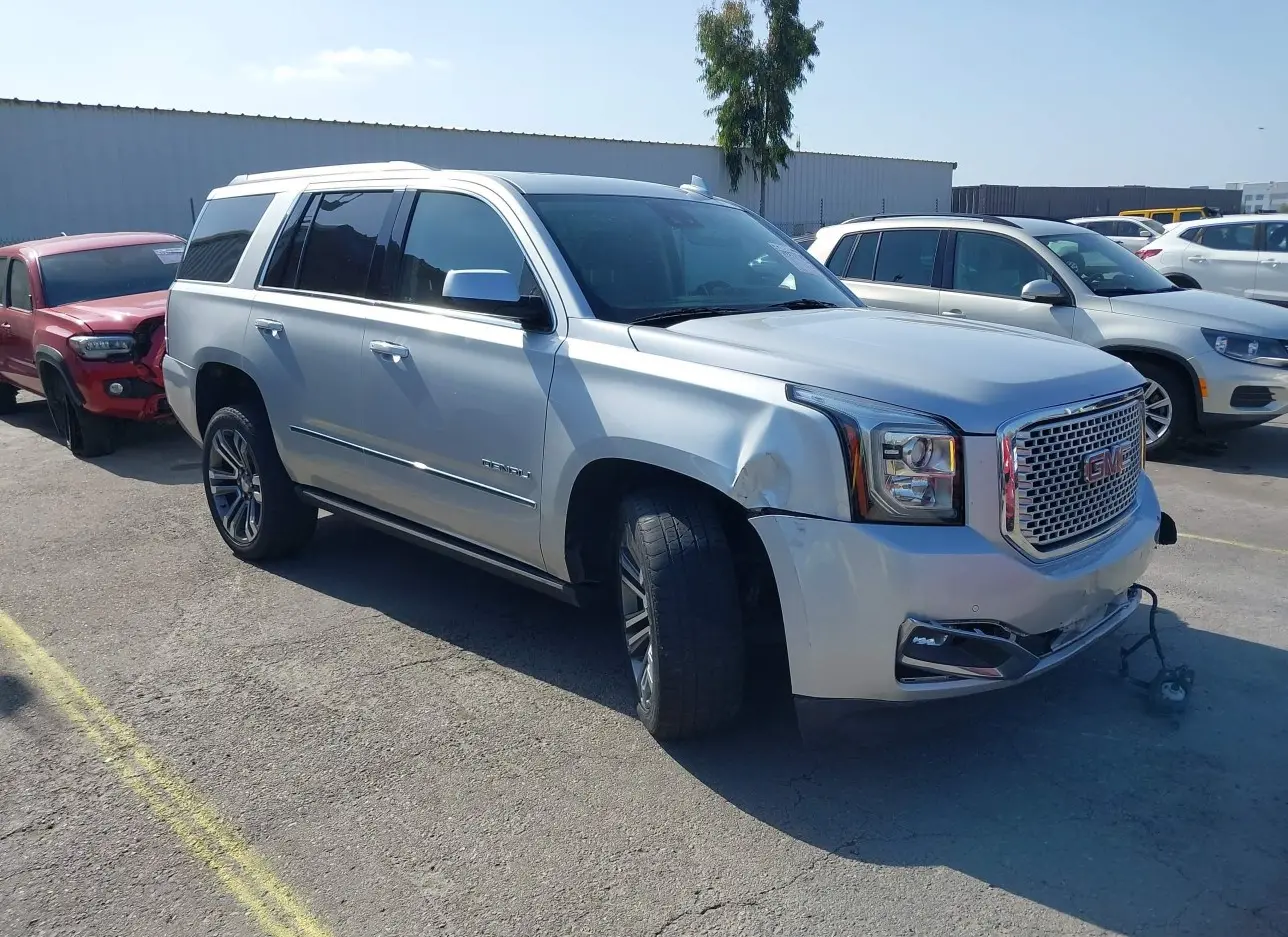 2017 GMC  - Image 1.