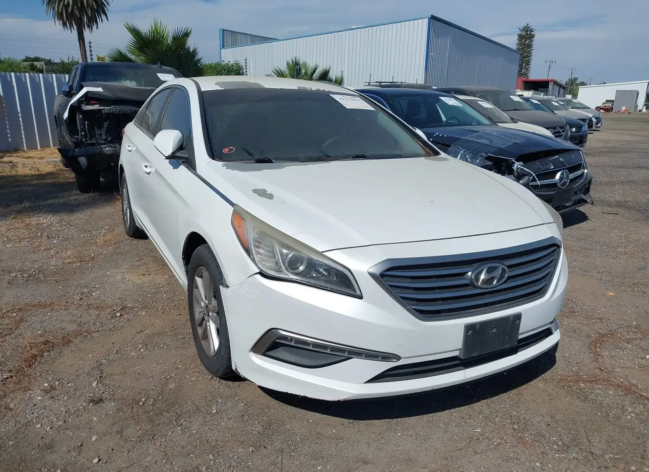 2015 HYUNDAI  - Image 1.