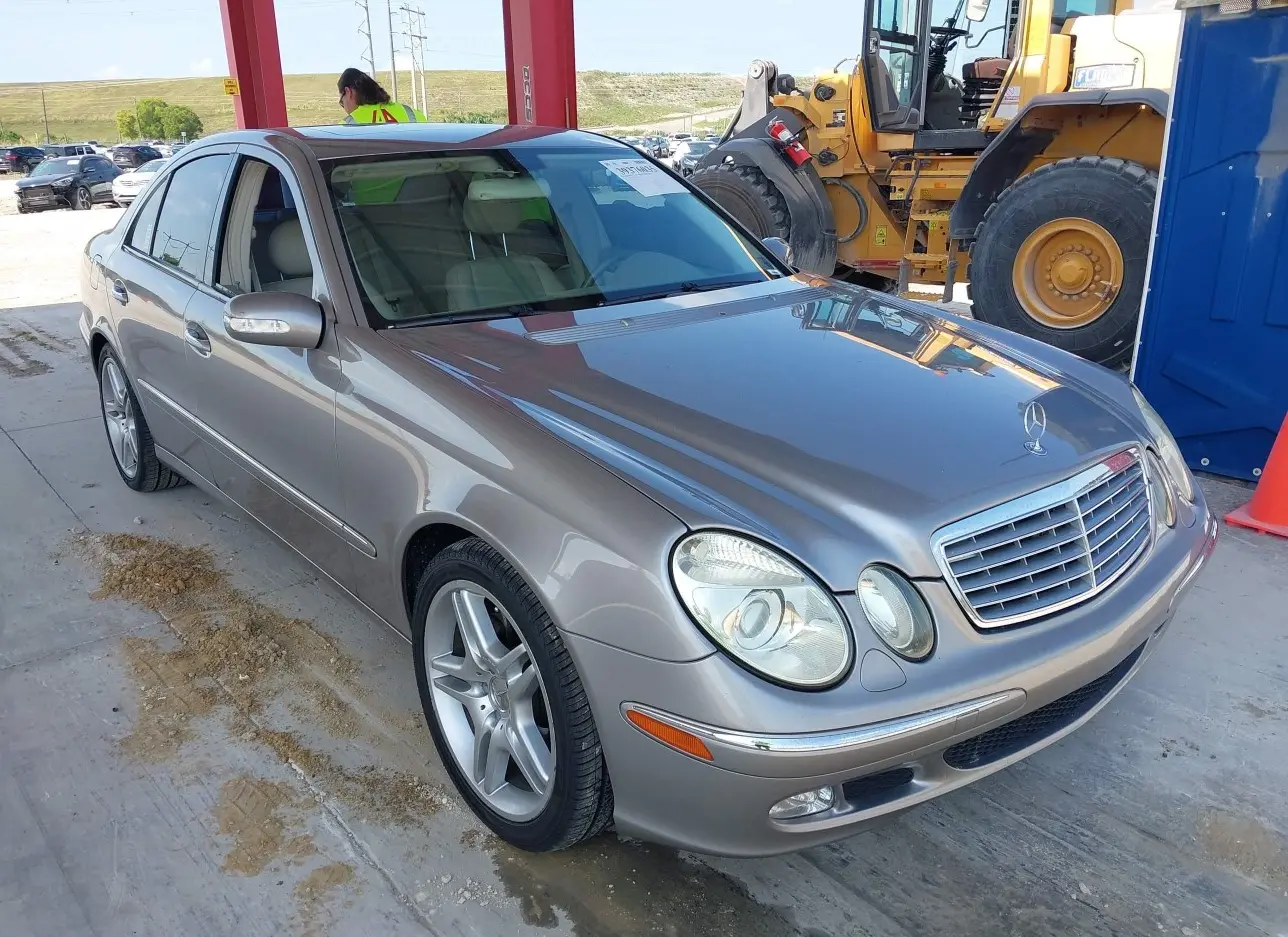 2005 MERCEDES-BENZ  - Image 1.