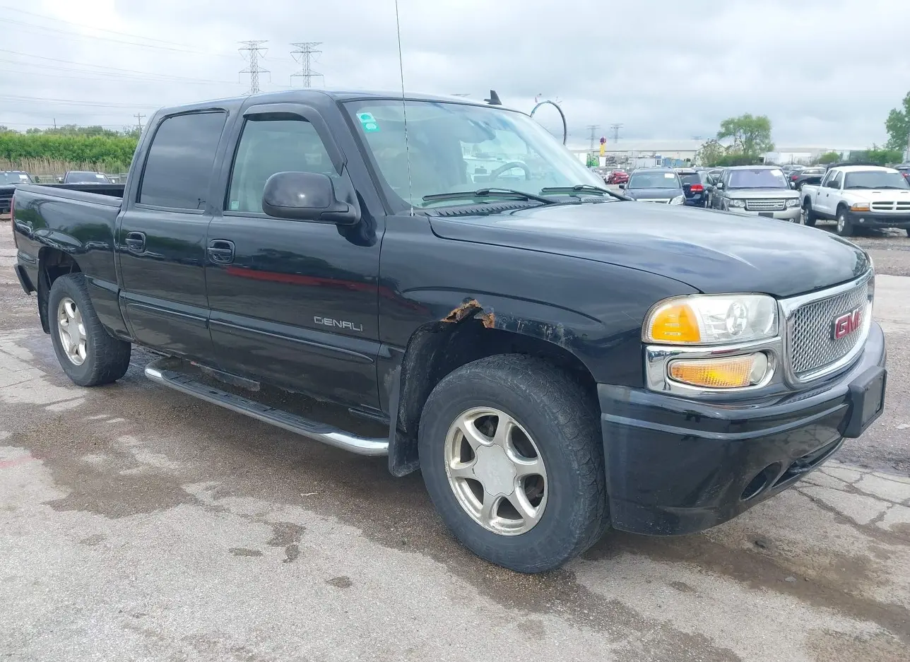 2006 GMC  - Image 1.