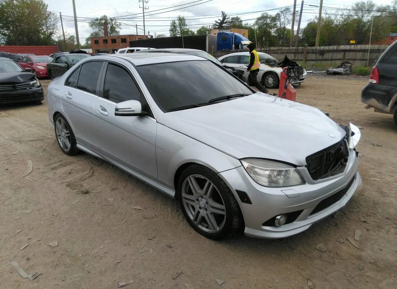 2010 MERCEDES-BENZ  - Image 1.