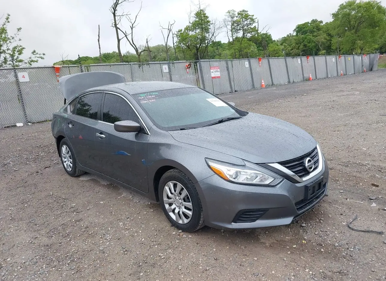 2017 NISSAN  - Image 1.