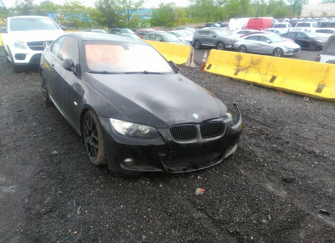 2009 BMW  - Image 1.