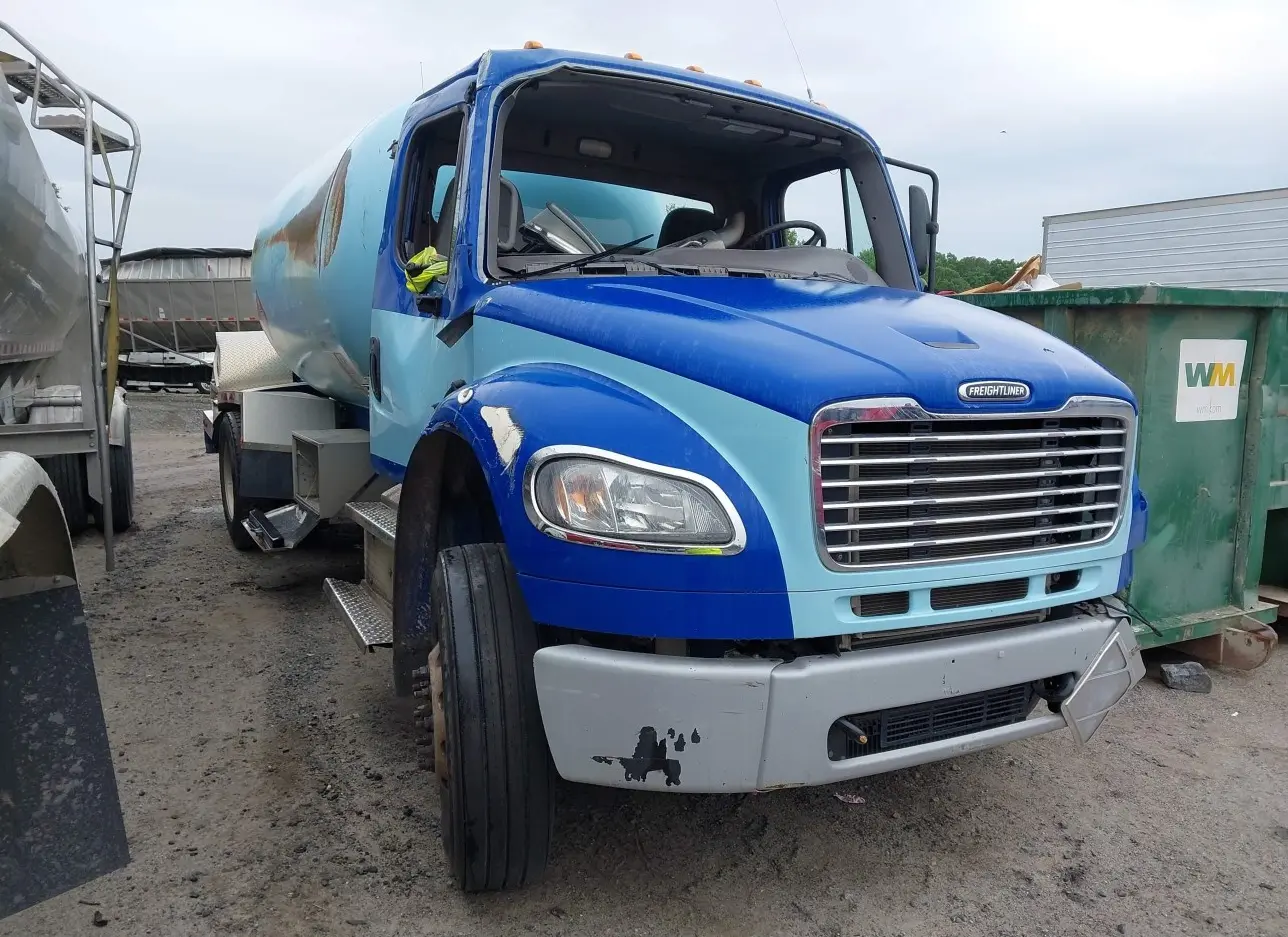 2019 FREIGHTLINER  - Image 1.