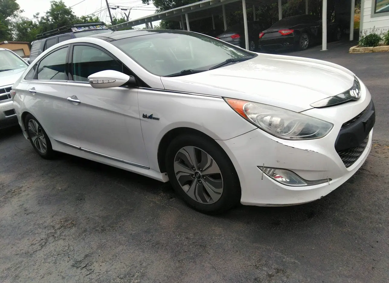 2014 HYUNDAI  - Image 1.