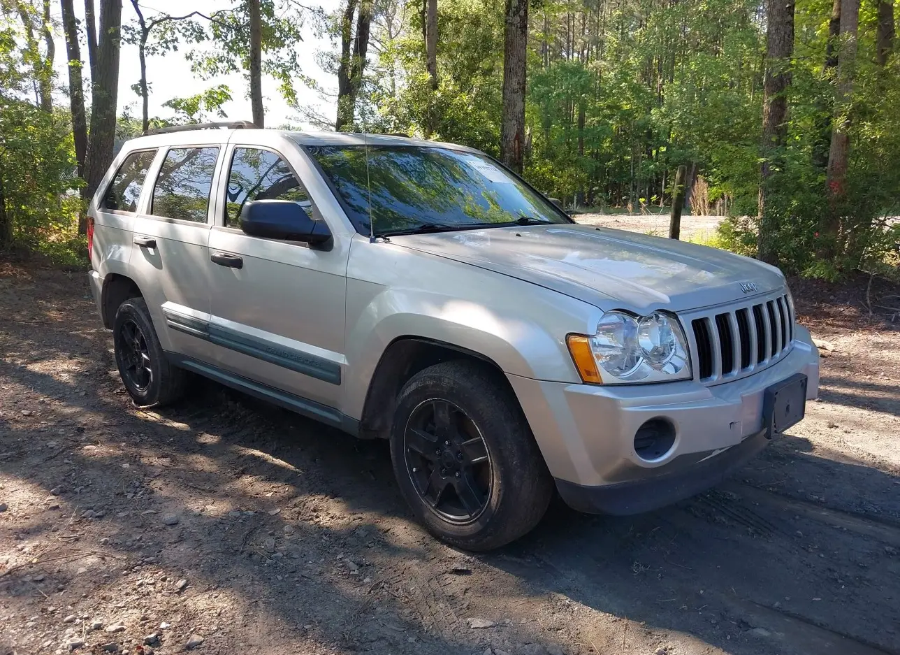 2005 JEEP  - Image 1.