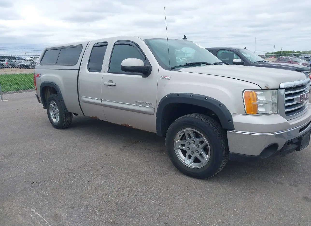 2009 GMC  - Image 1.