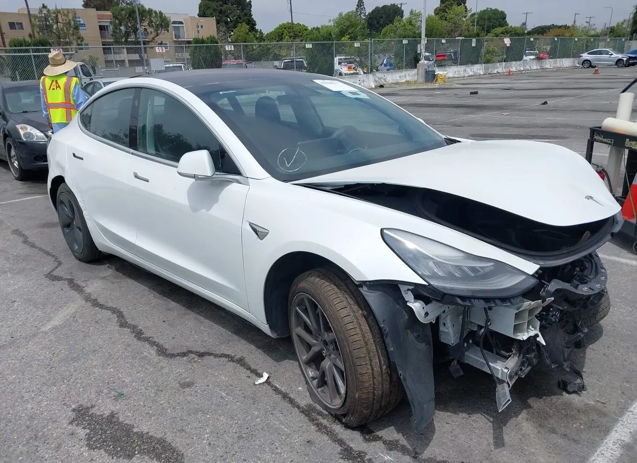 2018 TESLA  - Image 1.